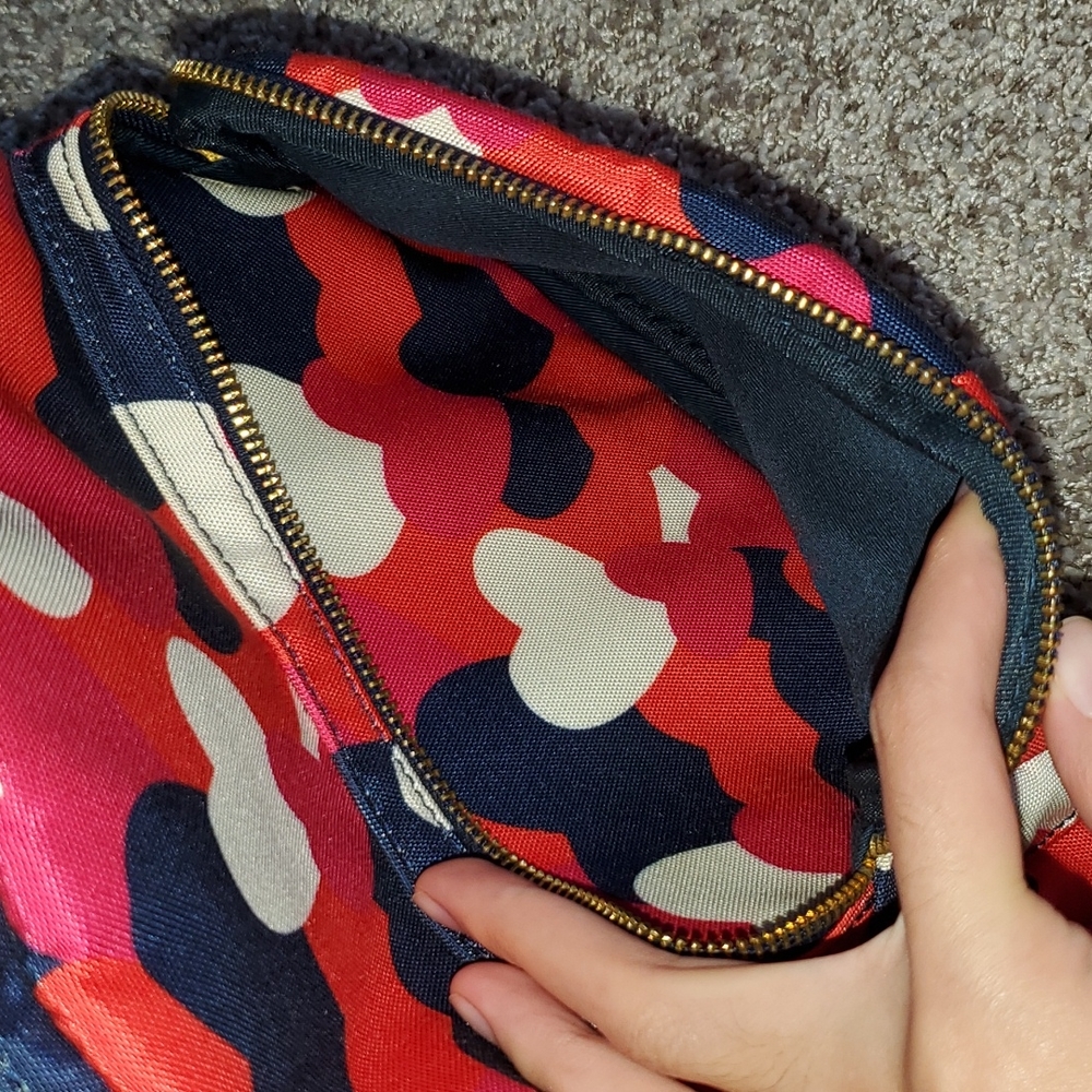 Tommy Hilfiger Heart Print Mini Backpack 🎒 - Picture 4 of 10